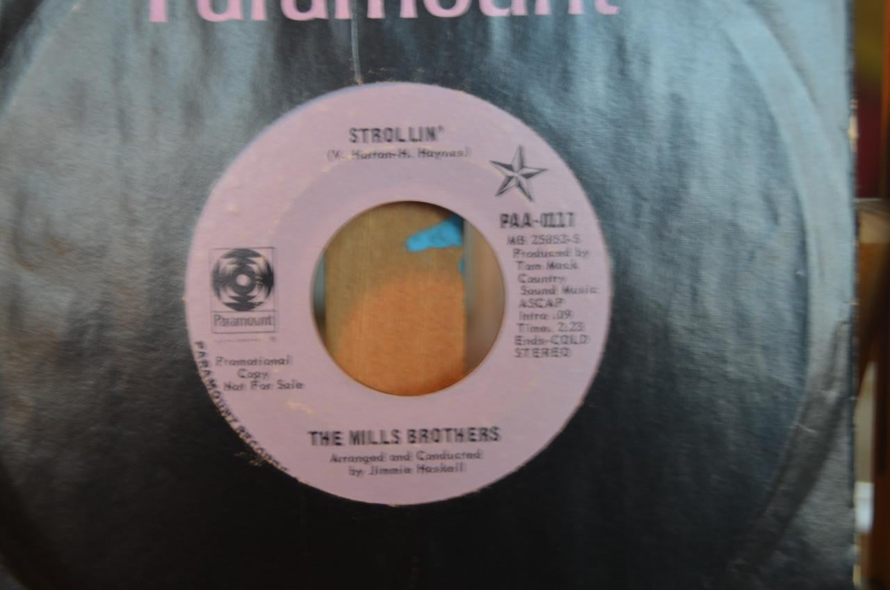 Bijzondere singles The Mills Brothers (Sample copies e.d.) (2)