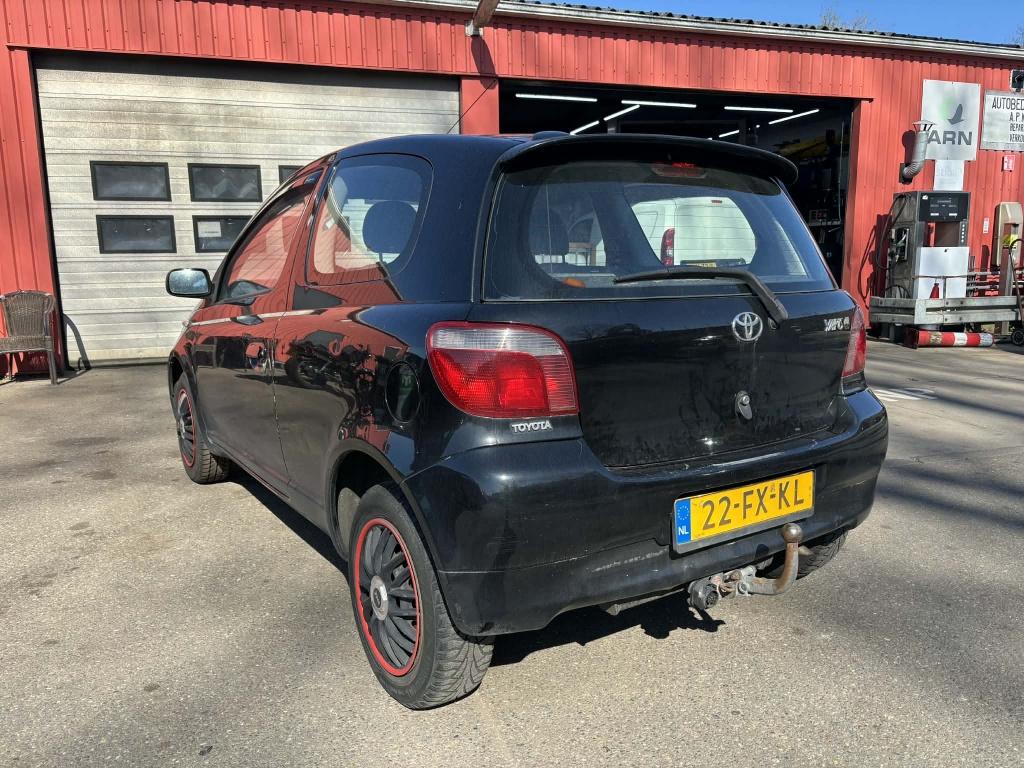 Toyota Yaris 1.3-16v vvt-i luna