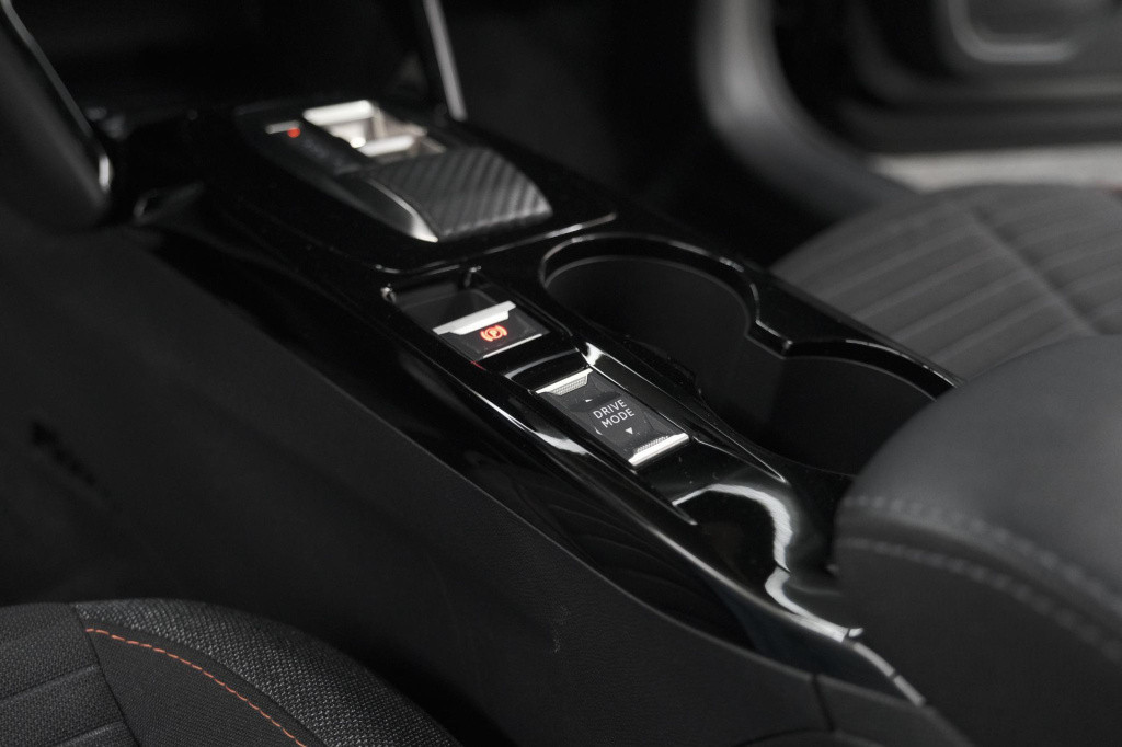 Peugeot 208 ev active pack 50 kwh | apple carplay | parkeersensoren | navig