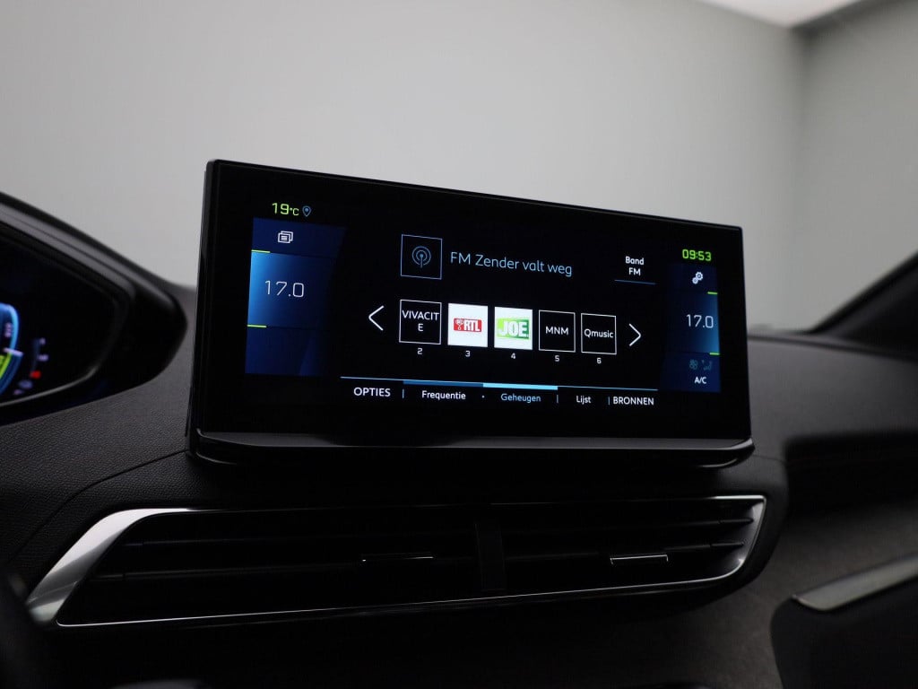 Peugeot 3008 1.6 hybrid 225 gt pack business | automaat | leder | trekhaak 