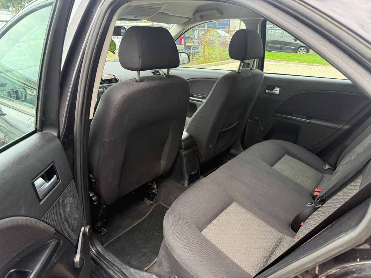 Ford Mondeo 1.8-16V Trend Vol Jaar Apk