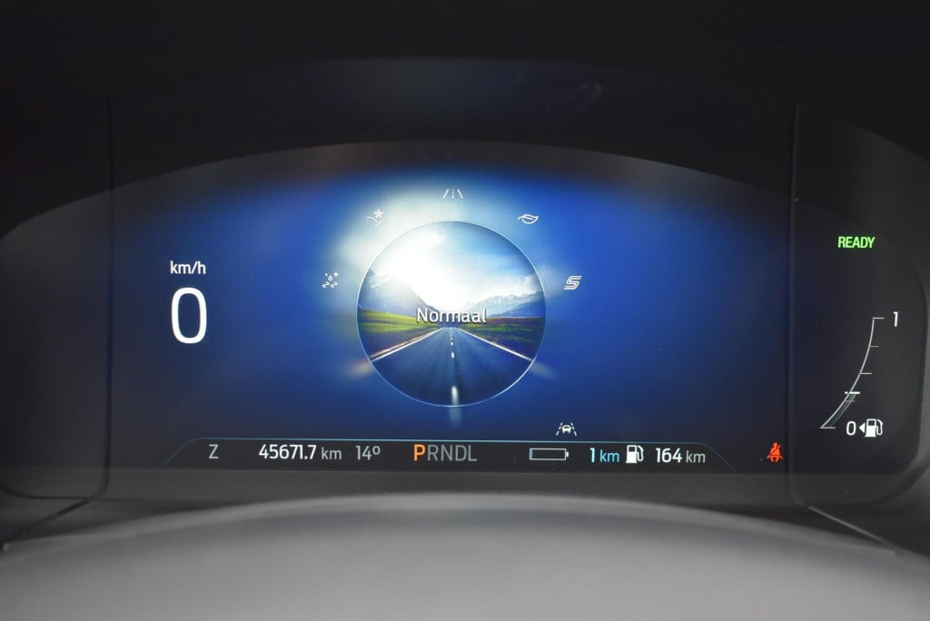 Ford Kuga 2.5 phev st-line x | climate control | cruise control | winterpak