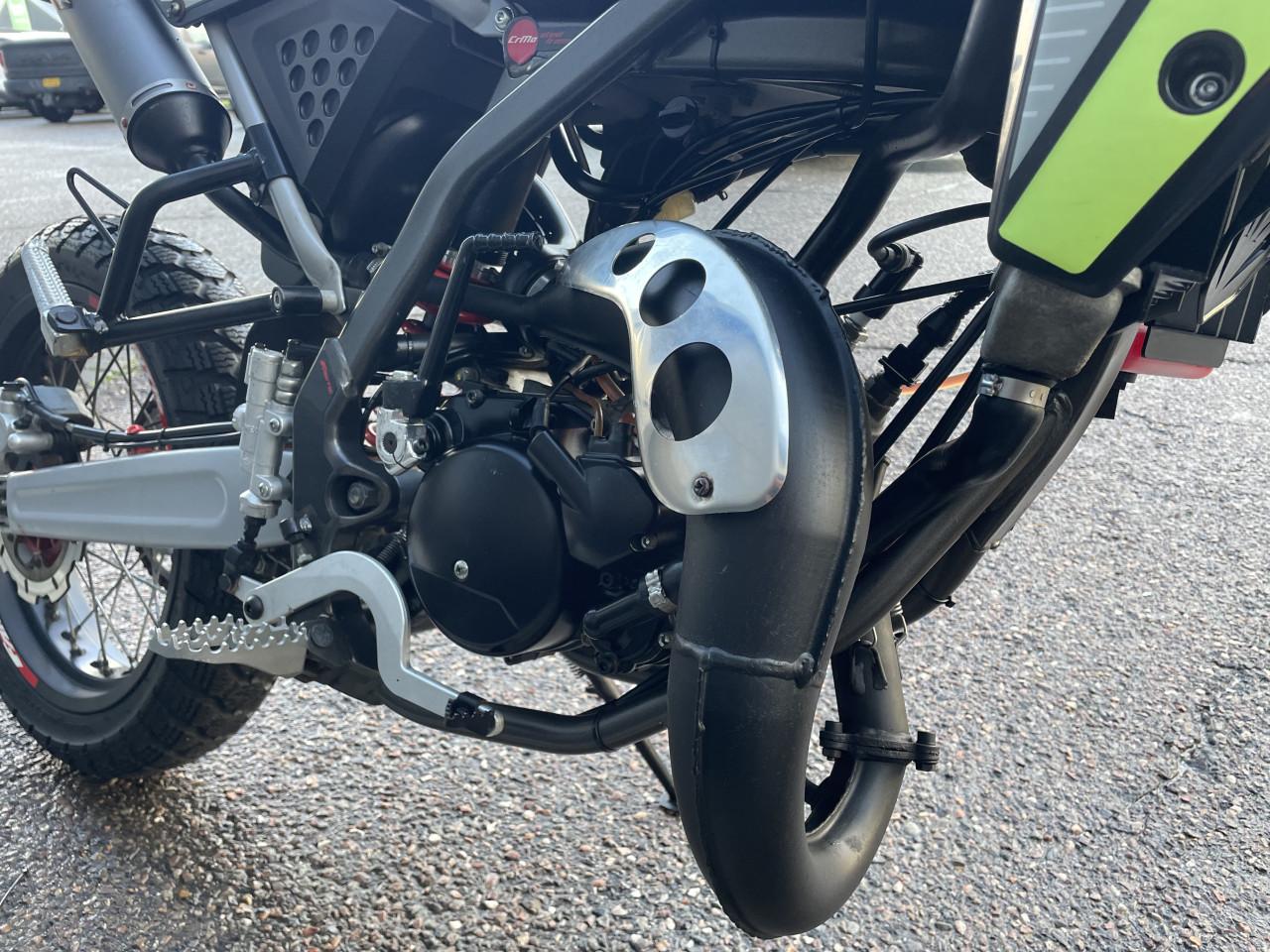 FANTIC 50 SCHAKELBROMMER