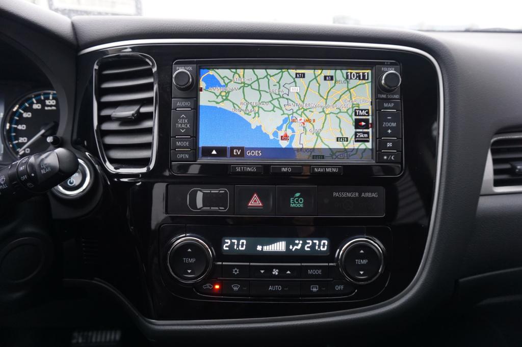 Mitsubishi Outlander 2.0 phev business edition x-line automaat - climate / 