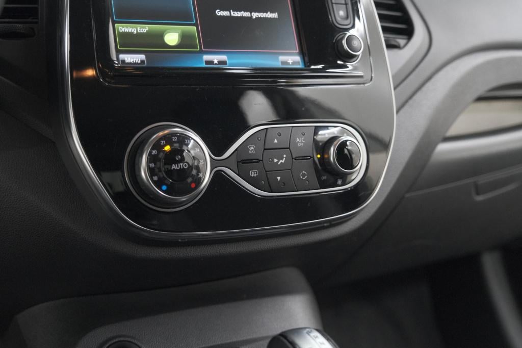 Renault Captur tce 120 edc intens | camera | dodehoekdetectie | navigatie |