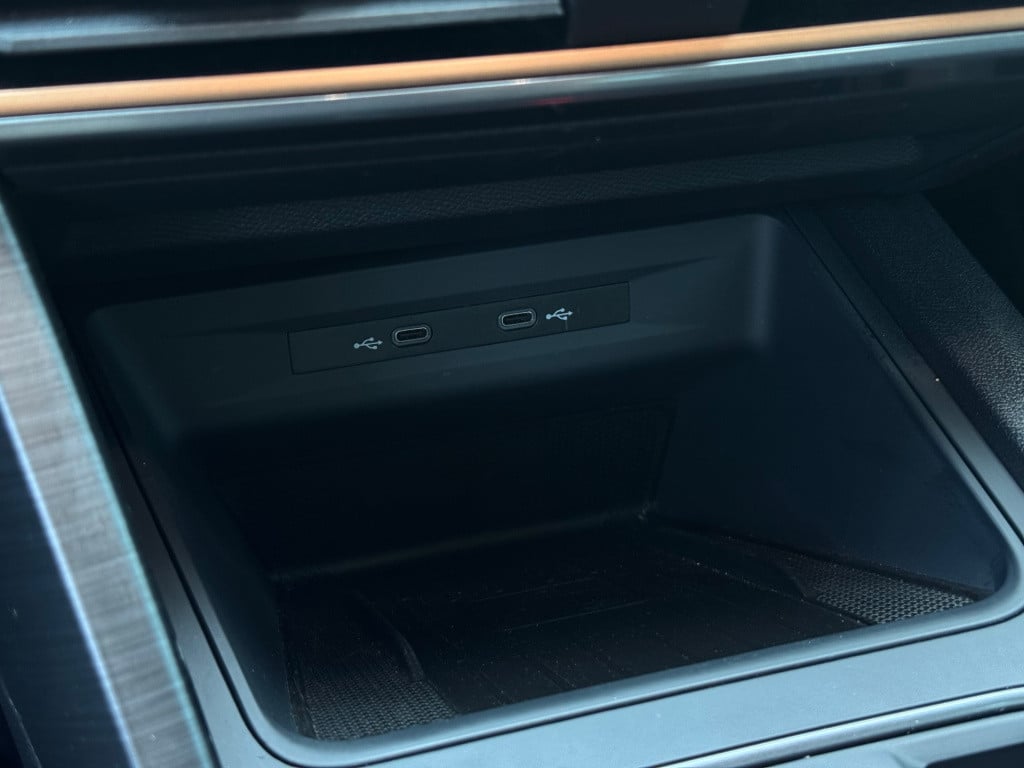 Cupra Formentor 1.4 e-hybrid business * matt grijs * navigatie * trekhaak