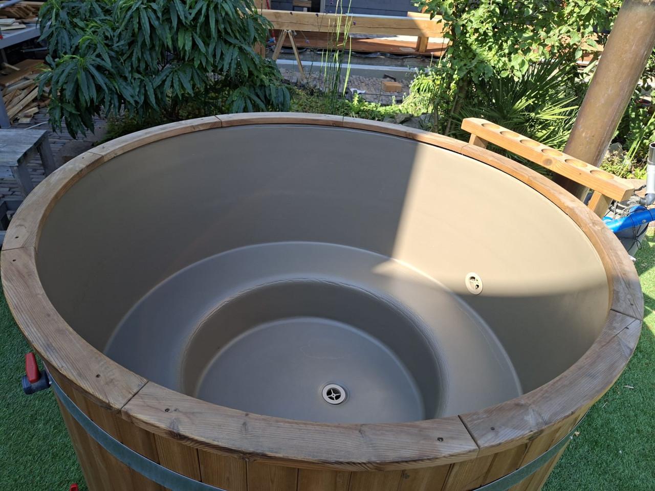 Houtgestookte hottub