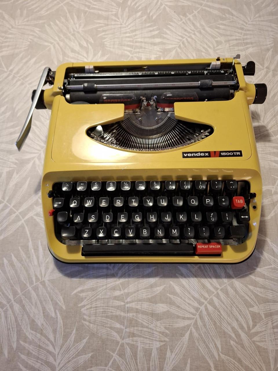 Typemachine Vendex 1500 TR