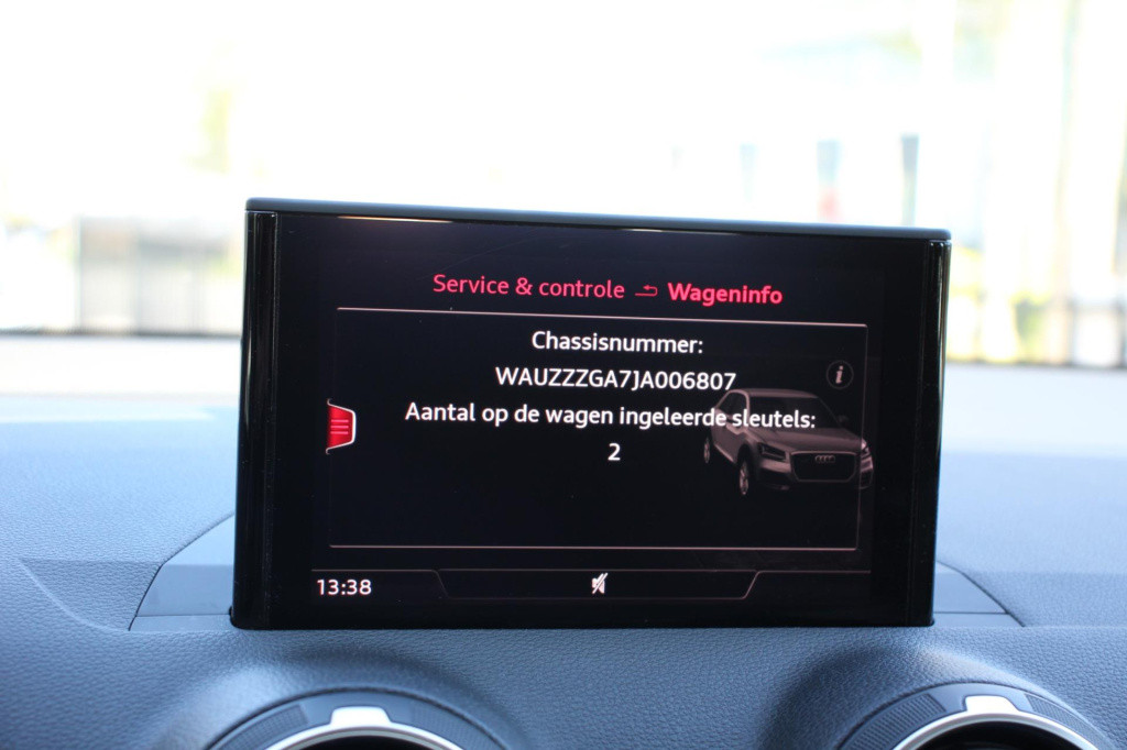 Audi Q2 1.4 tfsi sportline - automaat - acc - led - matrix - apple carplay 