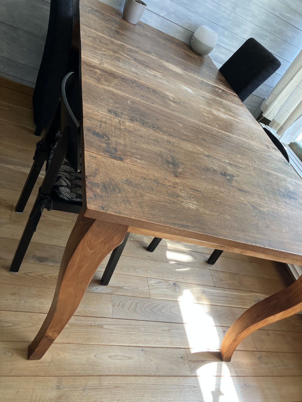 Prachtige eettafel! Indonesisch hout