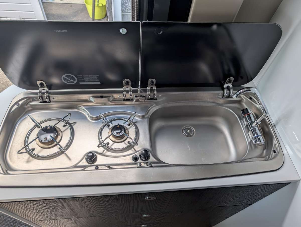 Benimar Benivan 140 UP 2019 - 6 meter - 42000km