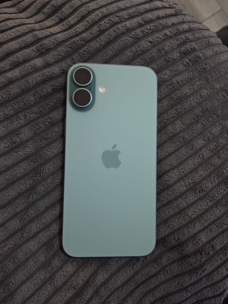 Iphone 16 plus Teal zo goed als nieuw
