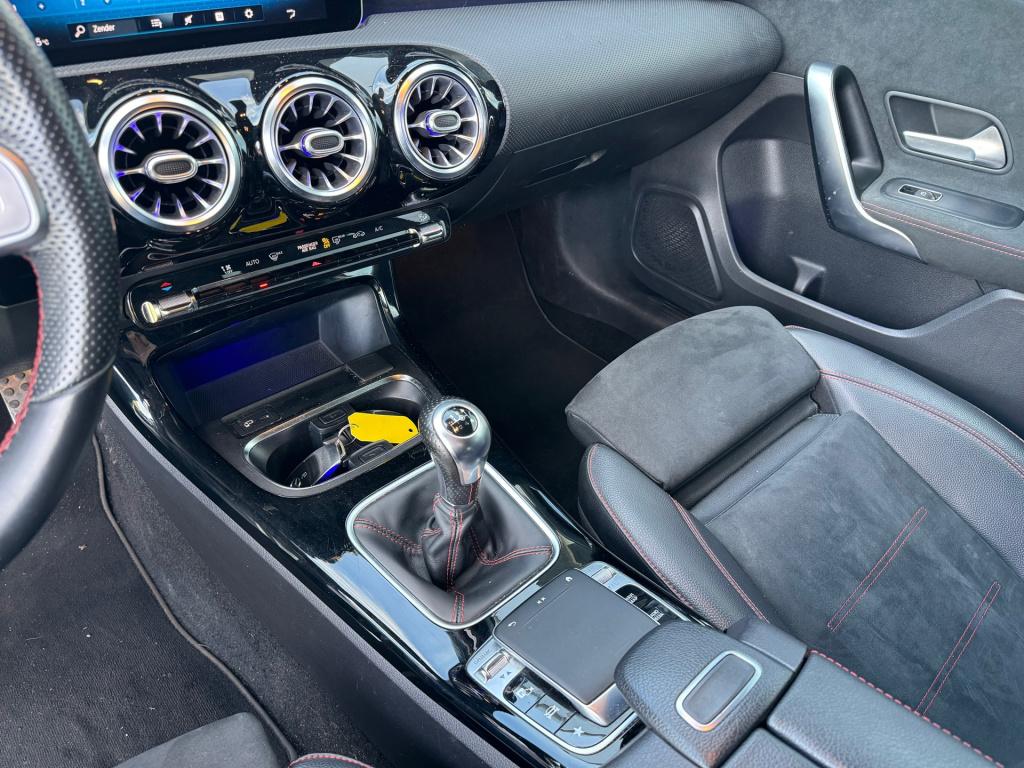 Mercedes-Benz A-Klasse 180 business solution amg night-pakket , sfeer verli