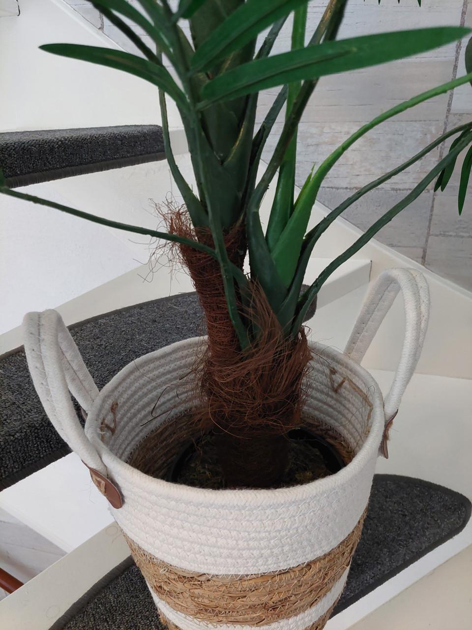 Grote kunstpalm incl. pot,  mooie kwaliteit zgan
