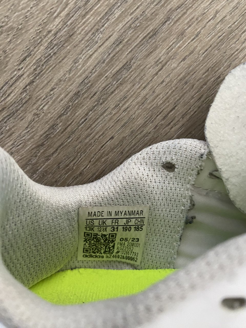 Adidas voetbalschoenen maat 31.