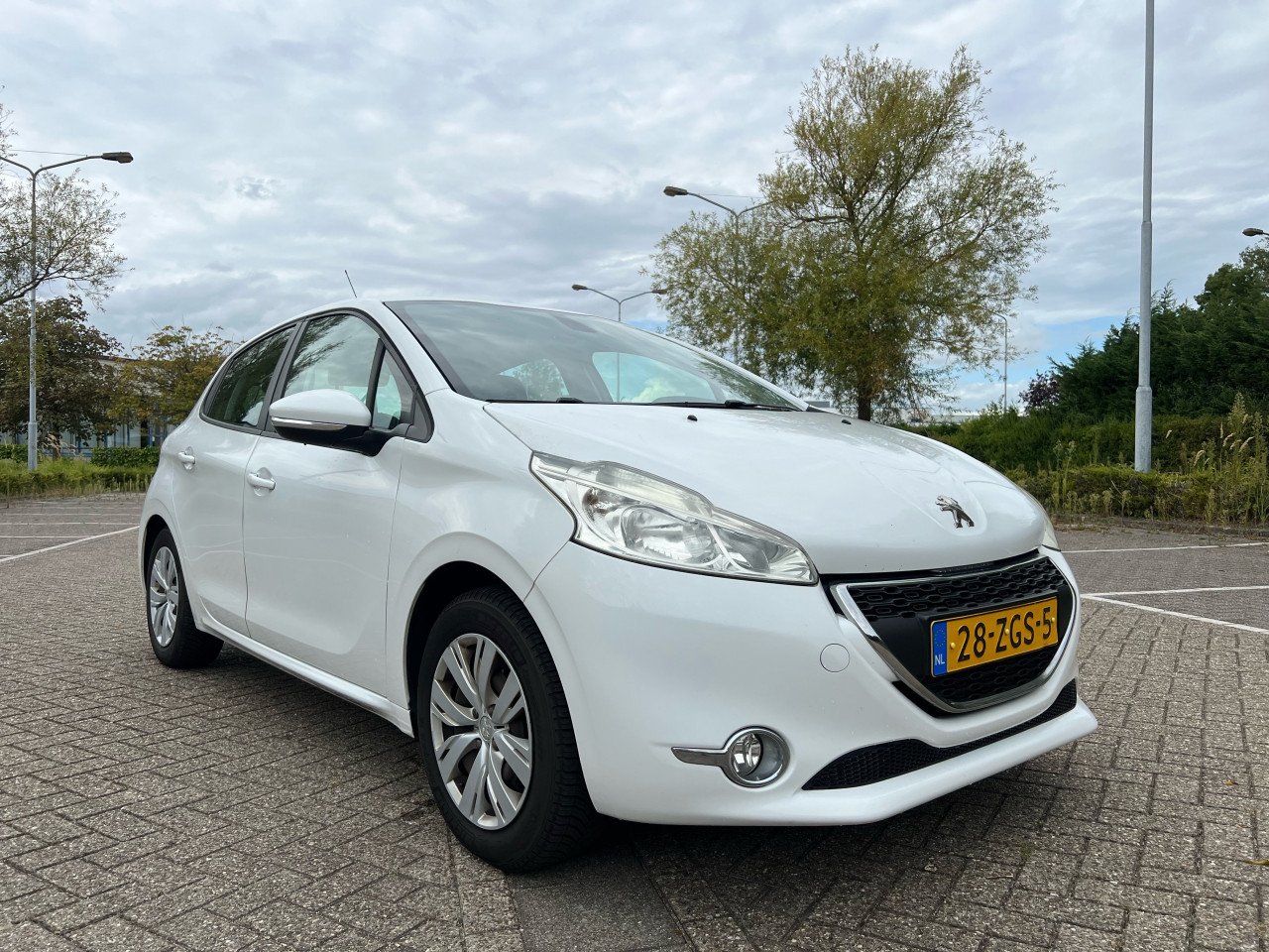 Peugeot 208 1.2 VTI Active | Apk | Nap | Airco | Cruise | Navi