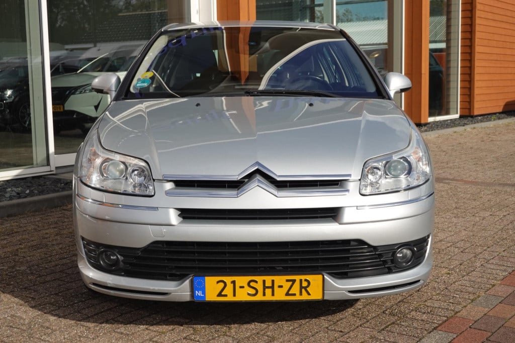 Citroen C4 2.0-16v exclusive 136-pk