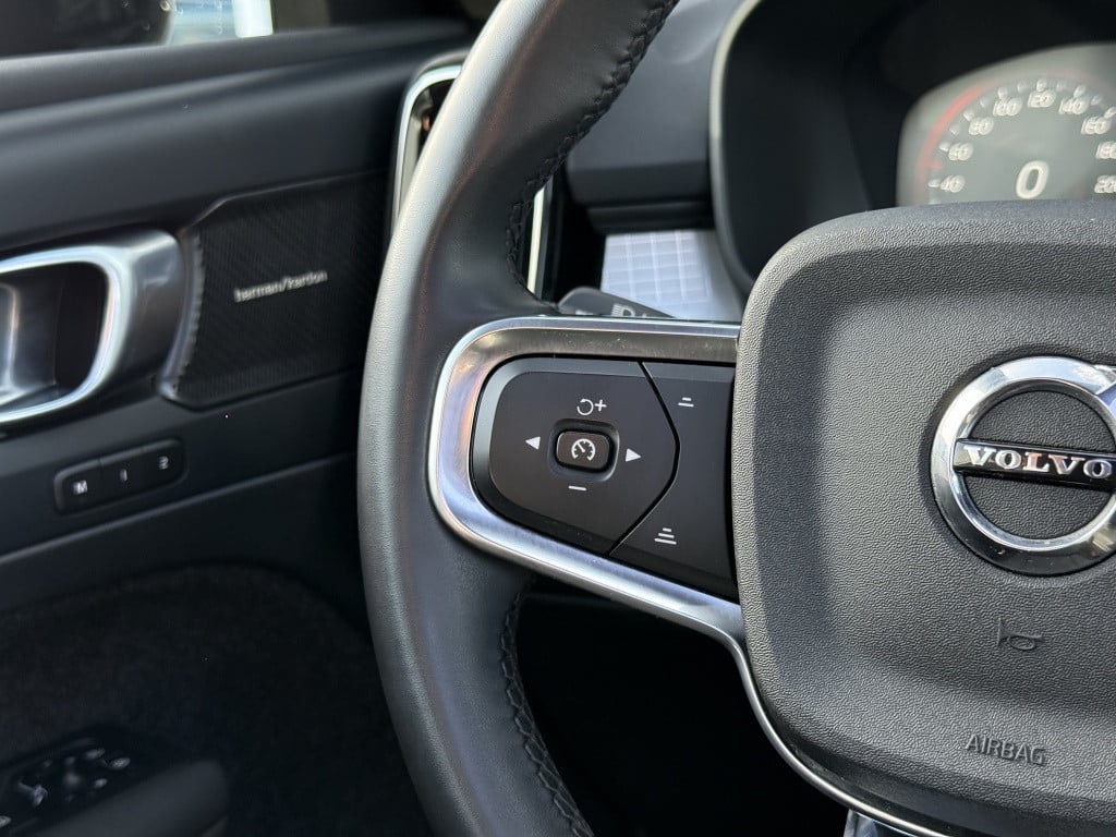 Volvo XC40 t4 211pk recharge plus bright| panodak| camera| h&k sound| elek.