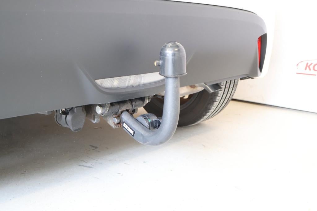 Toyota Yaris 1.5 hybrid dynamic nl auto, trekhaak, acc, app connect