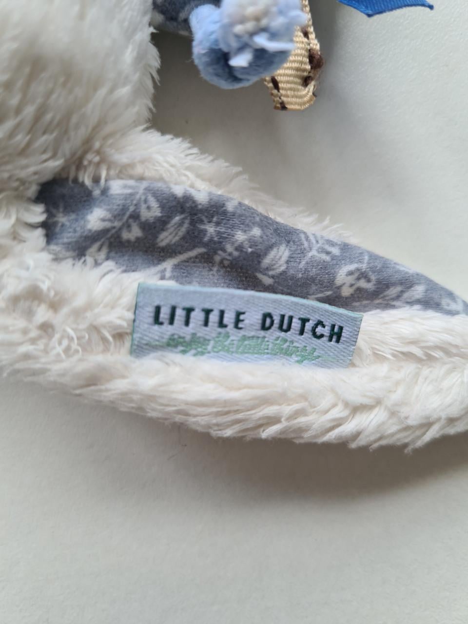 Little Dutch rammelaar met een houten ring uit de Adventure collectie.
