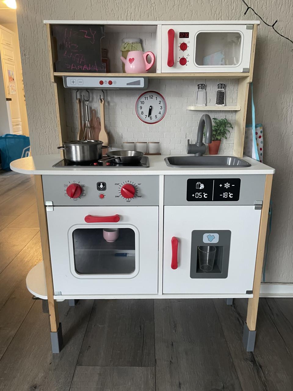 Keukentje met accessoires