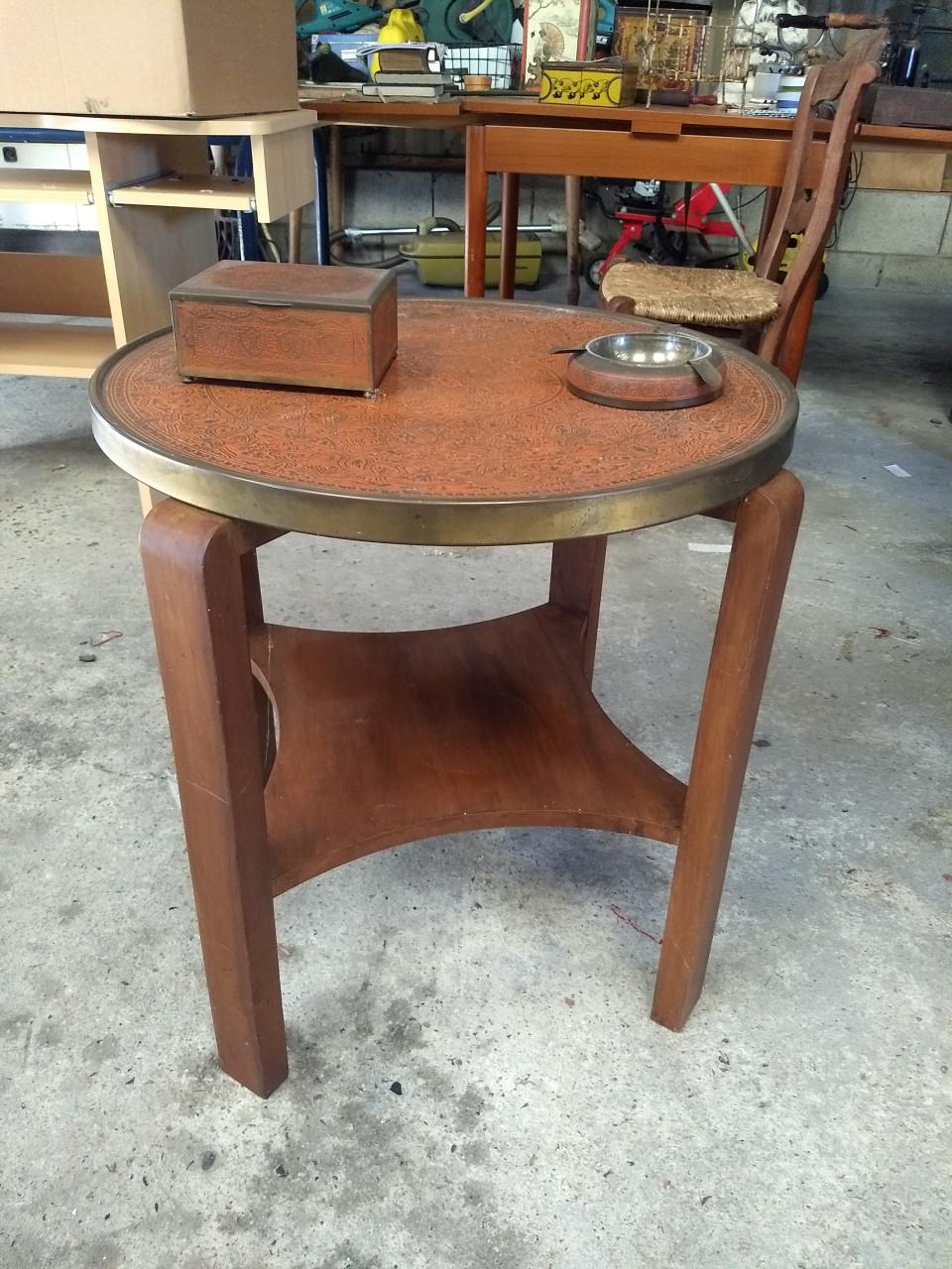 Rooktafel met toebehoren