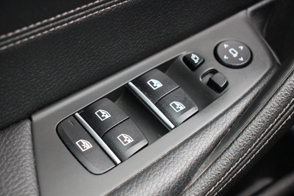BMW 5 Serie 520i high executive m-sport | orig. nl | dealeronderhouden