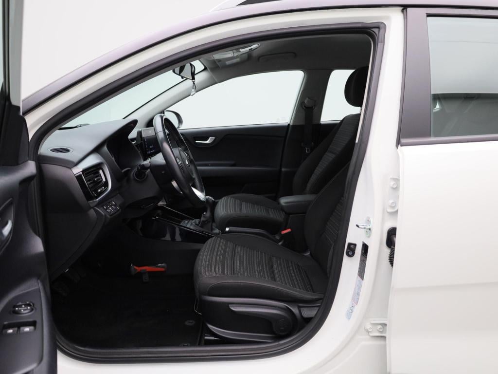 Kia Stonic 1.0 t-gdi mhev dynamicline | apple carplay / android auto | park