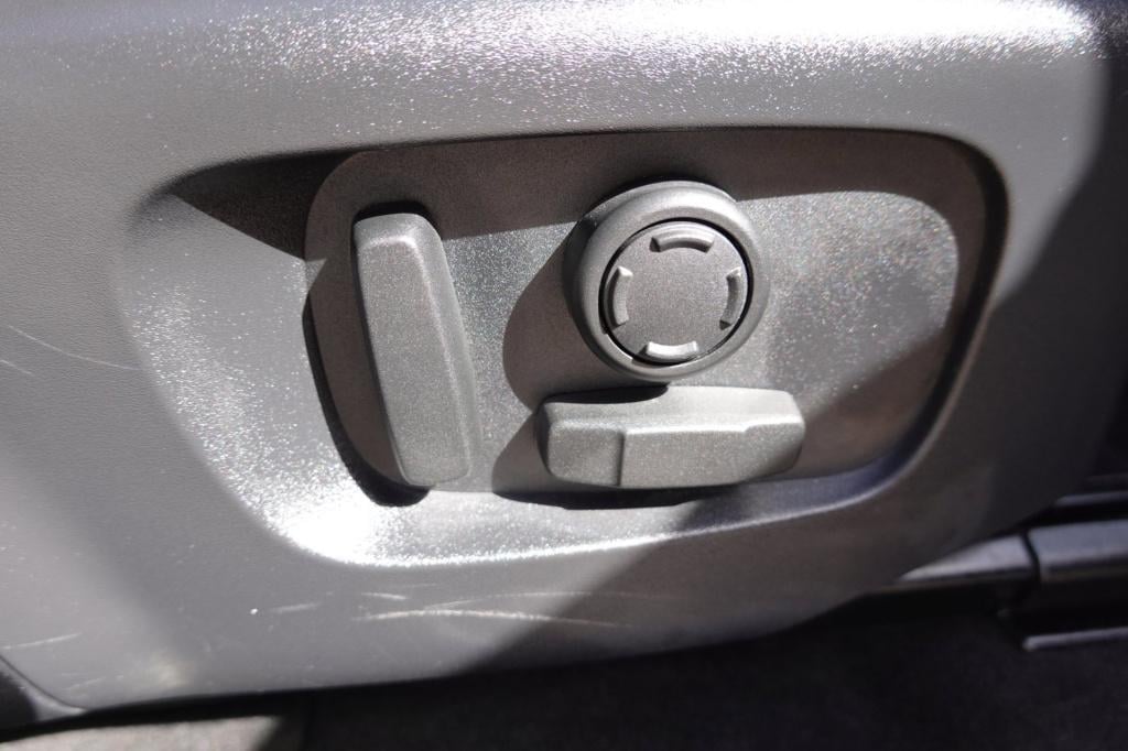 Land Rover Discovery p300e 1.5 r-dynamic hse