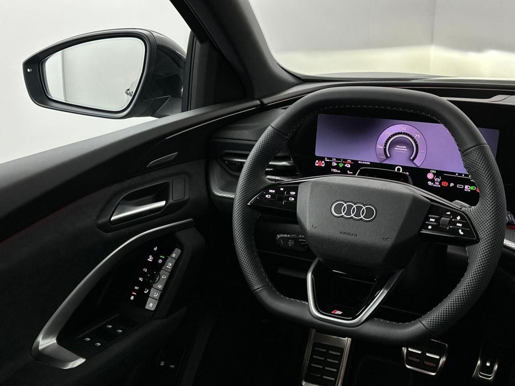 Audi Q5 s edition competition e-hybrid 270 kw / 367 pk suv