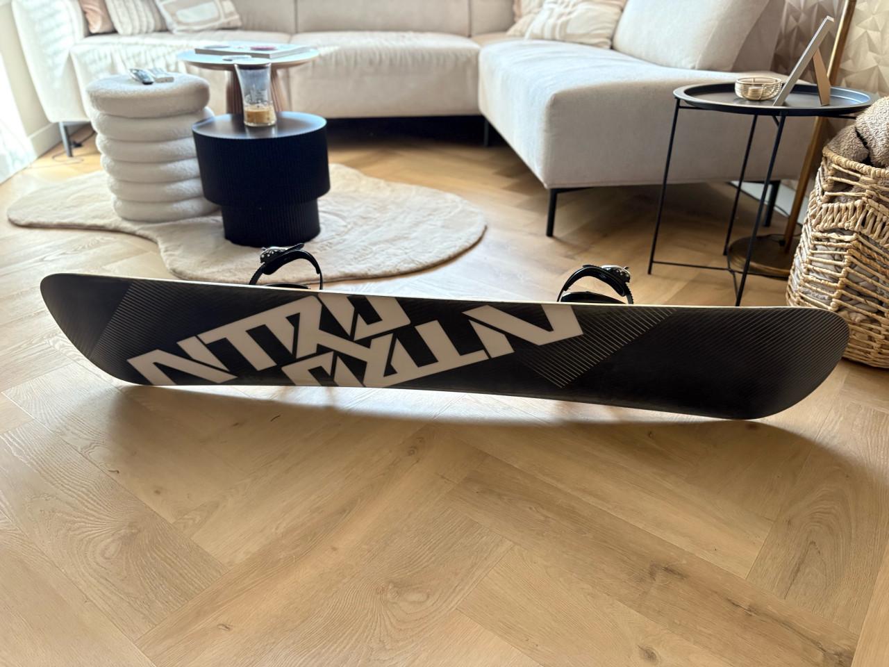 Nitro snowboard met Raiden bindingen