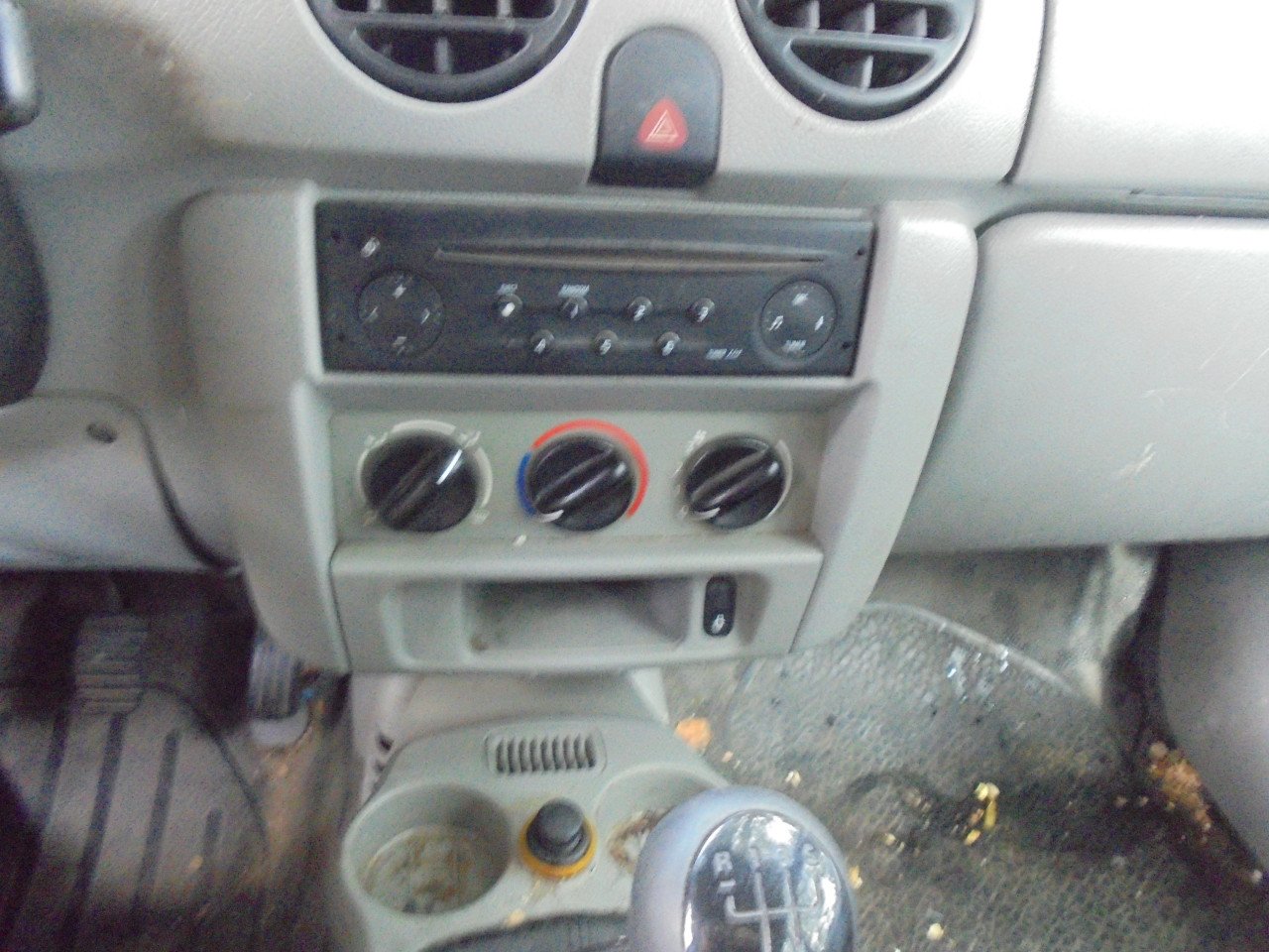 Kubistar ZO MEENEEM auto in redelijke  conditie € 795
