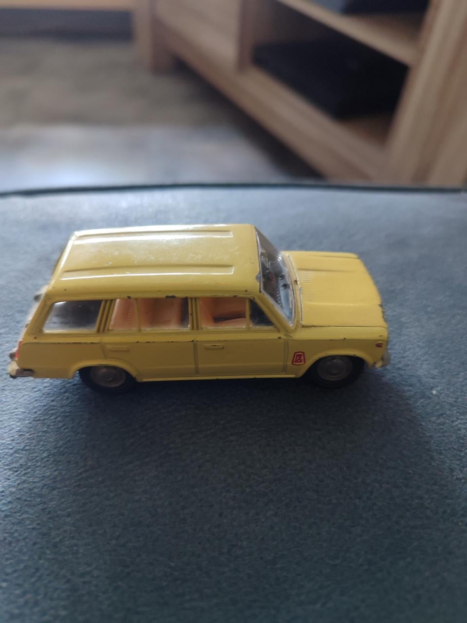 Model auto