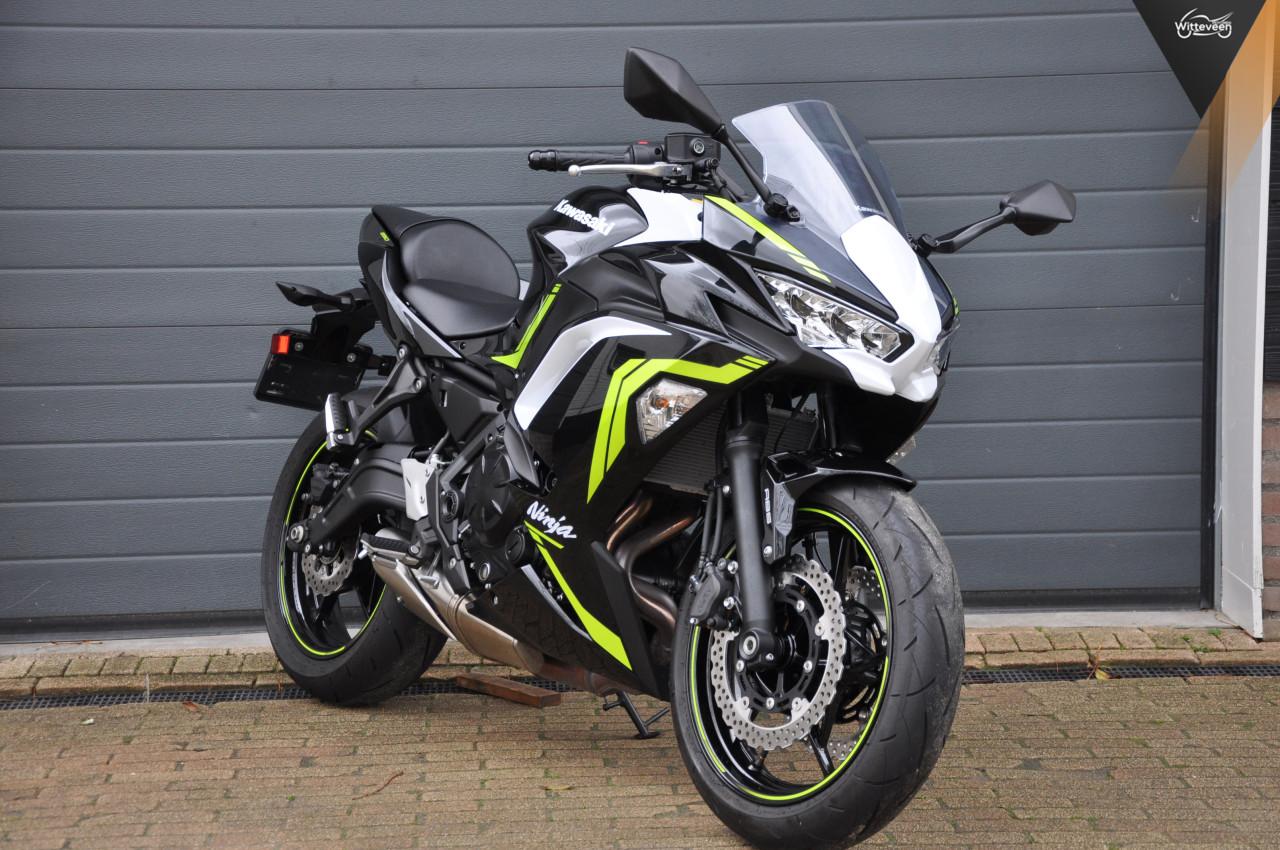 Kawasaki Ninja 650 KRT 1673 kilometers!