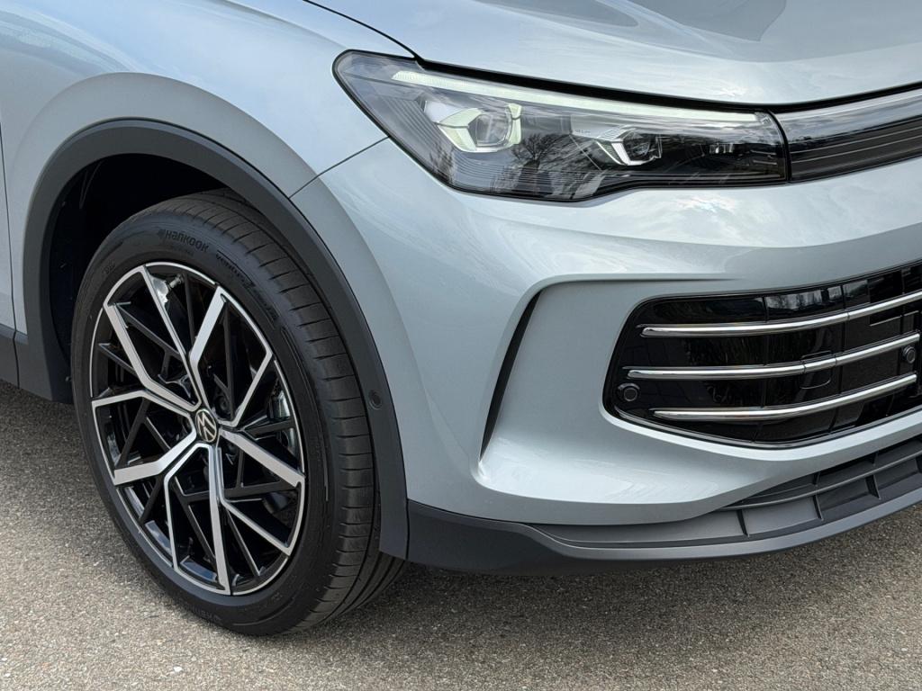 Volkswagen Tiguan 1.5 ehybrid elegance 204pk | panoramadak | trekhaak | 20"