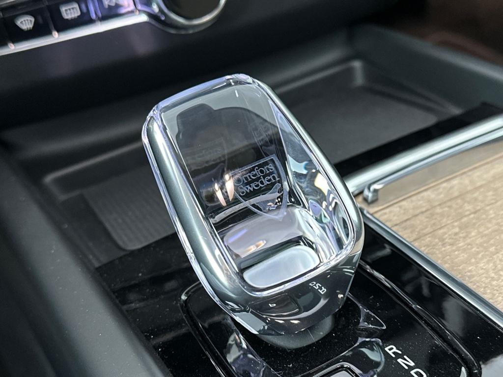 Volvo XC60 t6 awd gt ultra dark