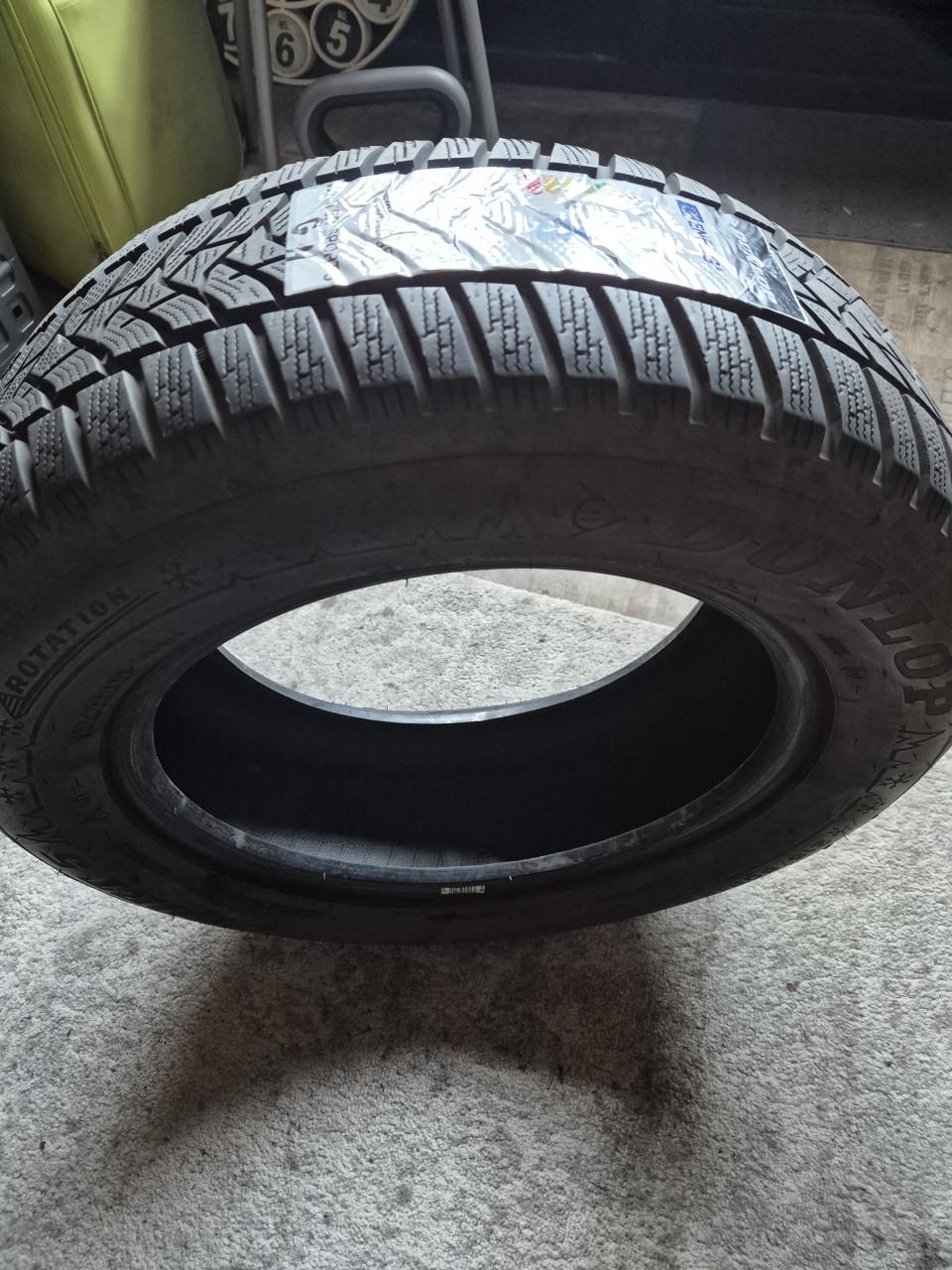 Twee winterbanden nieuw