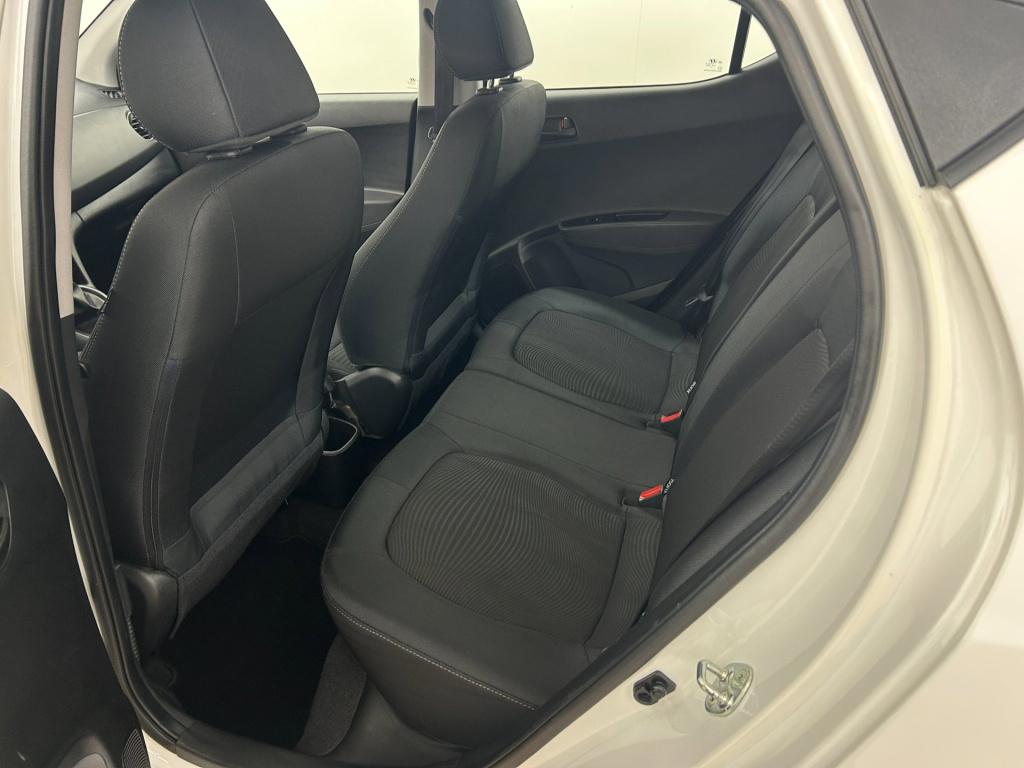 Hyundai I 10 occasion 1.0i comfort | wit | tweedehands hyundai i10 | airco 