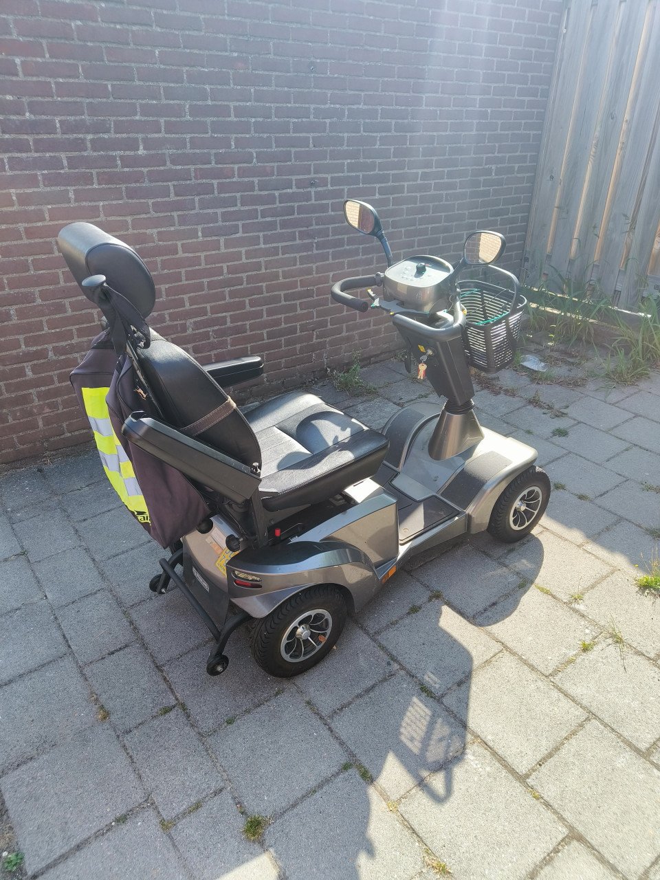 Scootmobiel sterling s700 nieuwe accu twv. €800