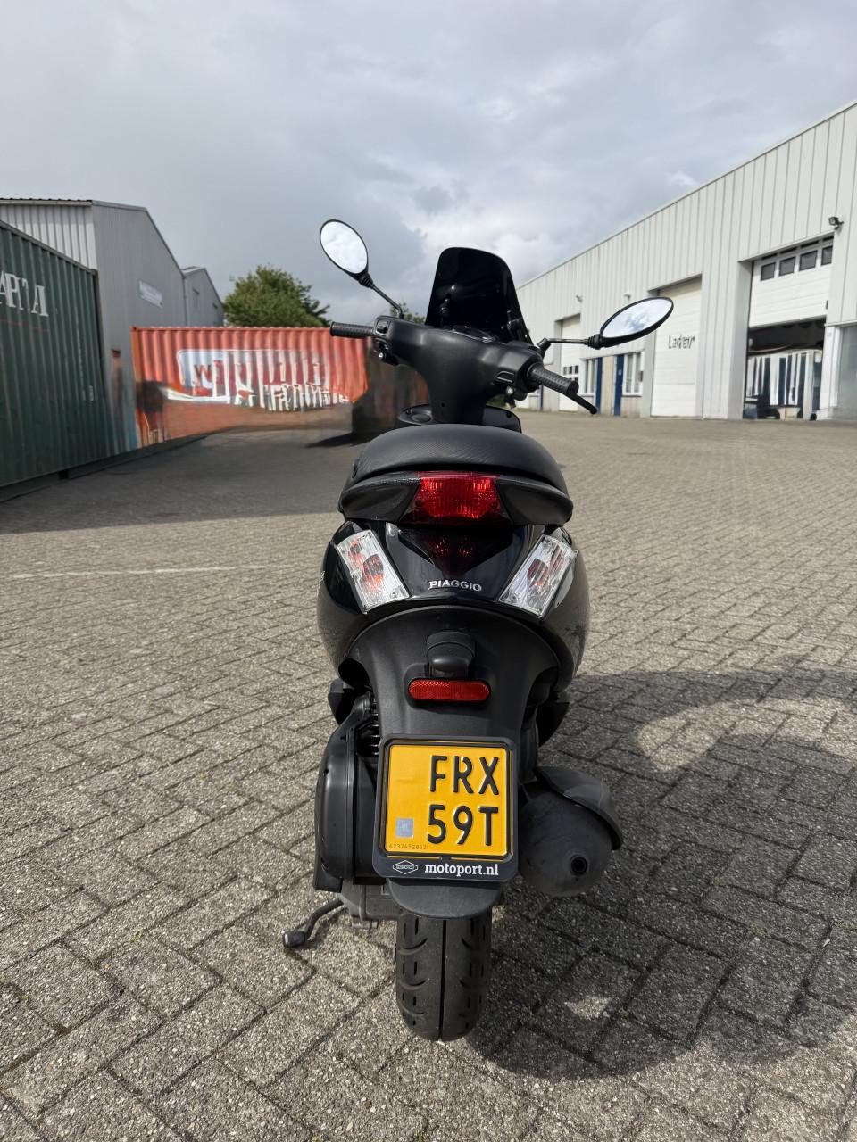 Zeer nette Piaggio Zip 2000 4-Takt iGet (2024)