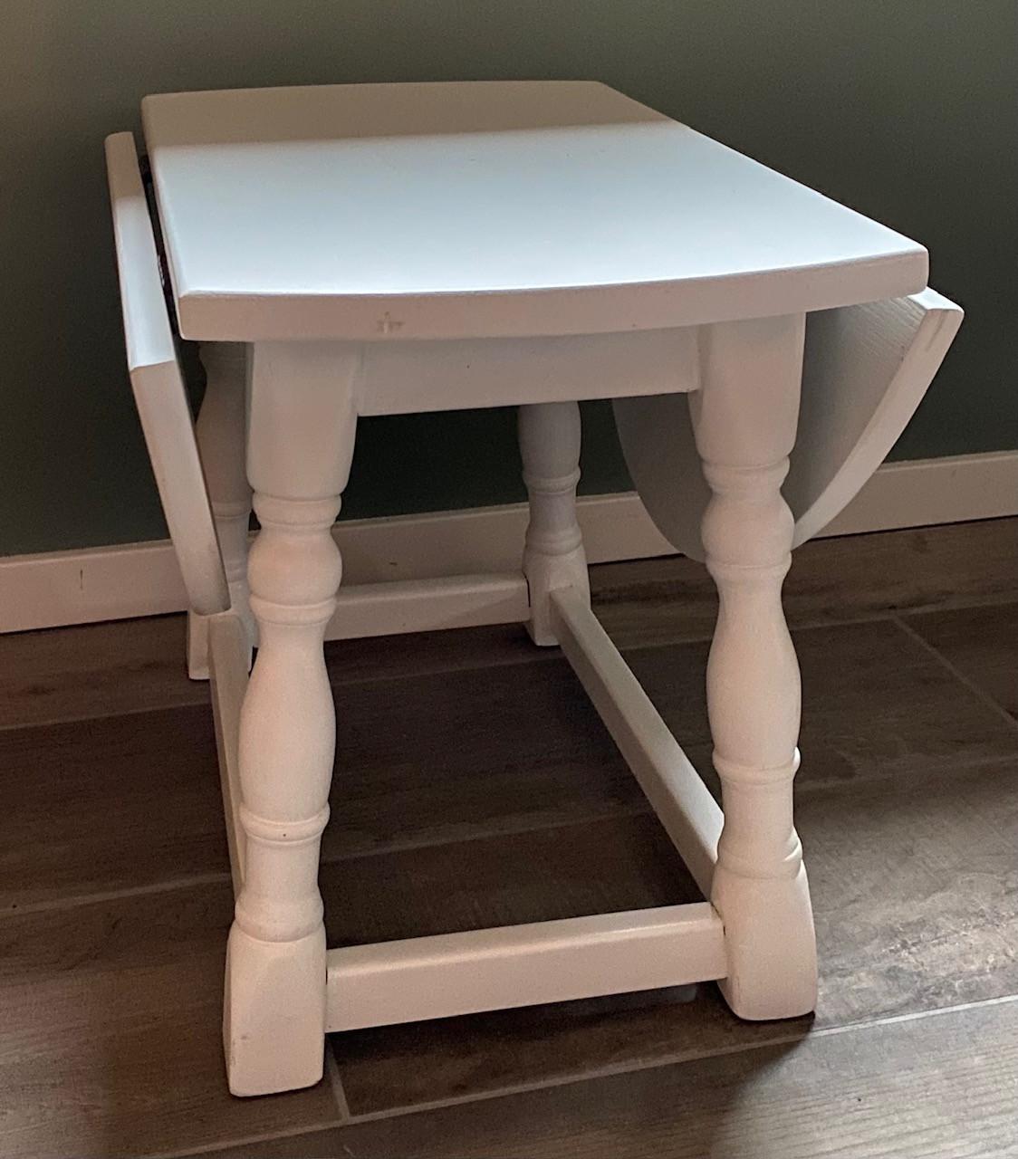 "Hangoor" bijzettafel