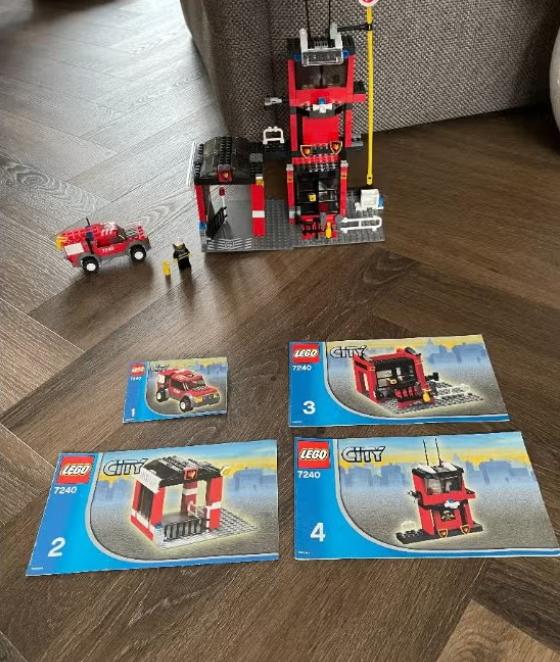 City lego: Brandweerkazerne 7240