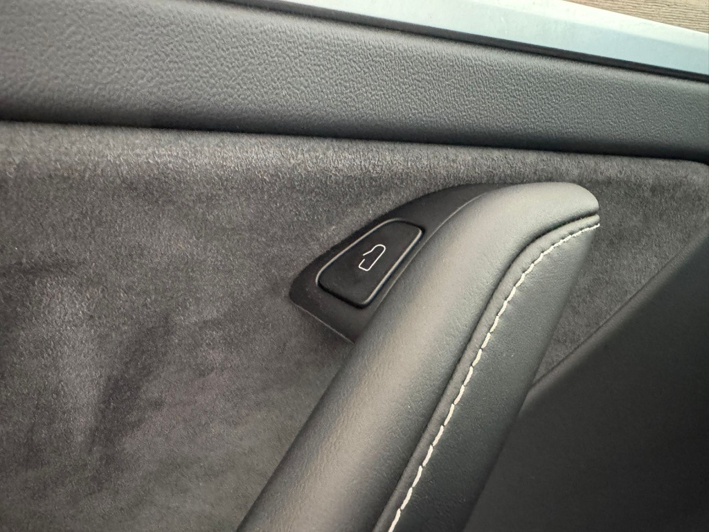 Tesla Model Y rwd 58 kwh