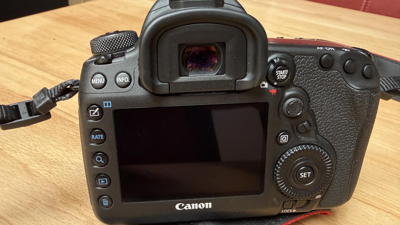 Canon 5D Mark IV