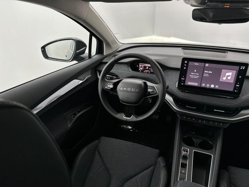Skoda Elroq business edition elektromotor 210 kw / 286 pk suv