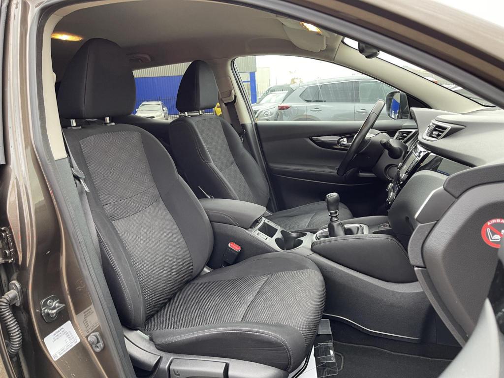 Nissan Qashqai 1.2 n-connecta | navigatie | 360° camera | stoelverwarming |