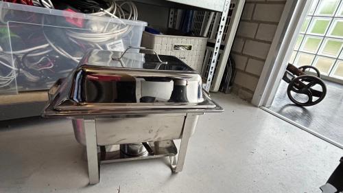 Au Baim Marie warmhoud buffet. Koopje als nieuw.