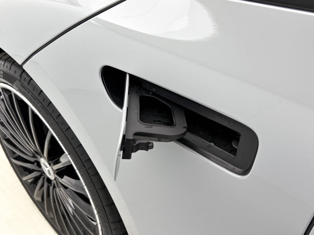 Mercedes-Benz Eqe 300 business solution amg 90 kwh | nightpakket | rijassis