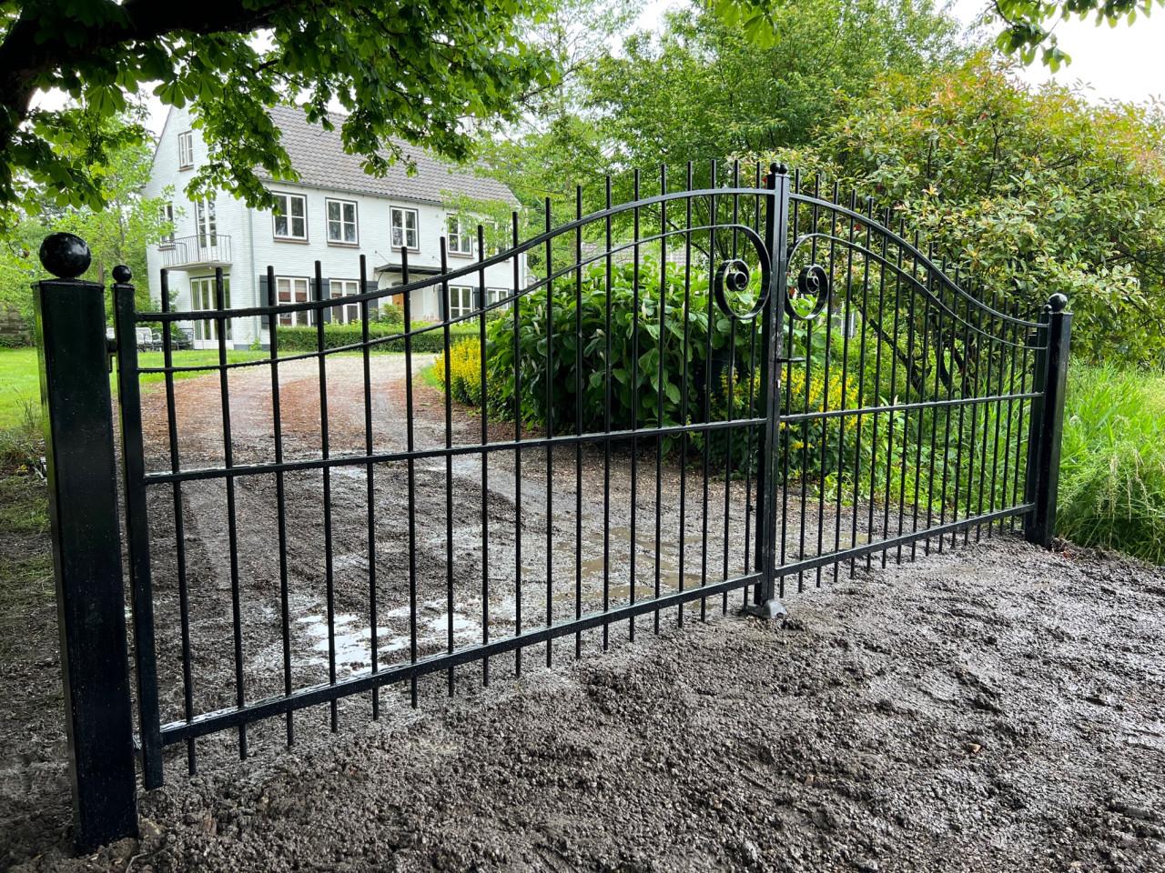 Een Meerwaarde voor uw woning: Inrijpoorten - Schuifpoorten en Tuinpoorten.