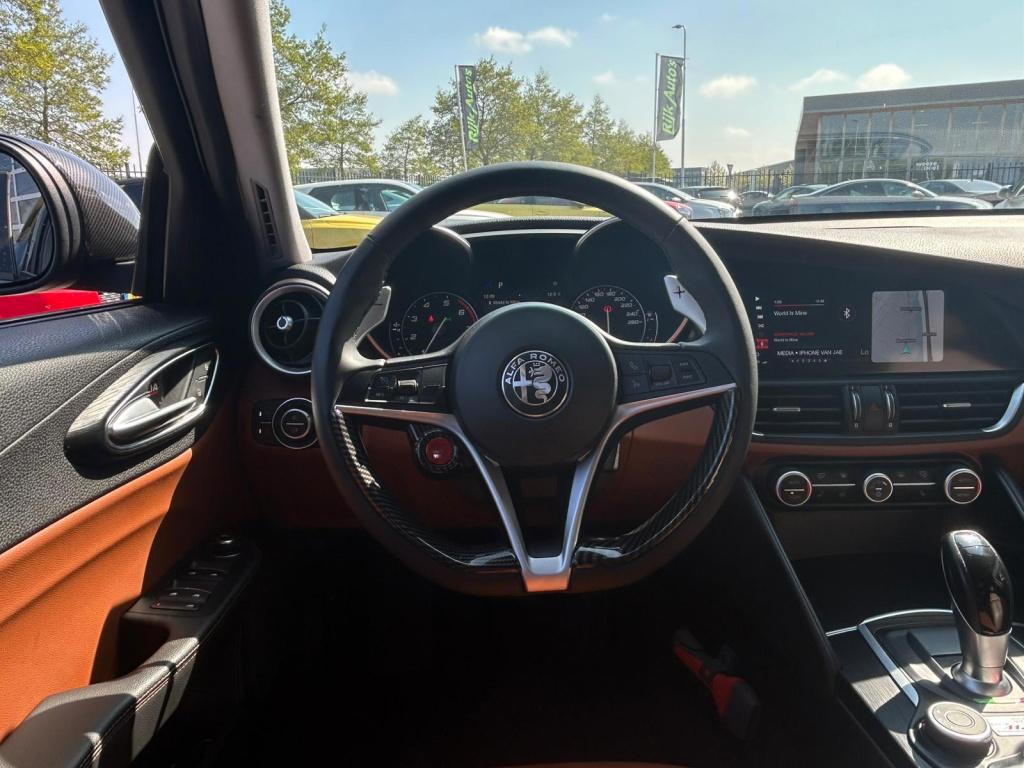 Alfa Romeo Giulia * veloce pack * stoel + stuur verwarming* 100% onderhoude